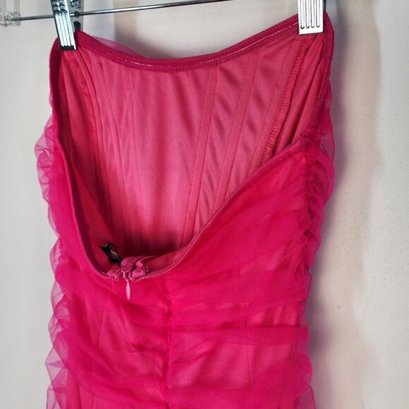 NWT Pretty Little Thing Bright Neon Pink Mini Dress Size 4 Boning Ruching Y2K - Picture 9 of 9